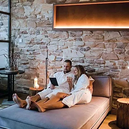 Kunzmann's | 4*