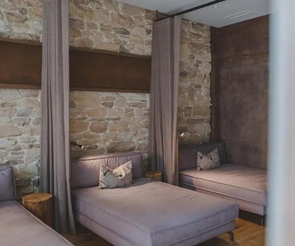 Kunzmann's | 4*